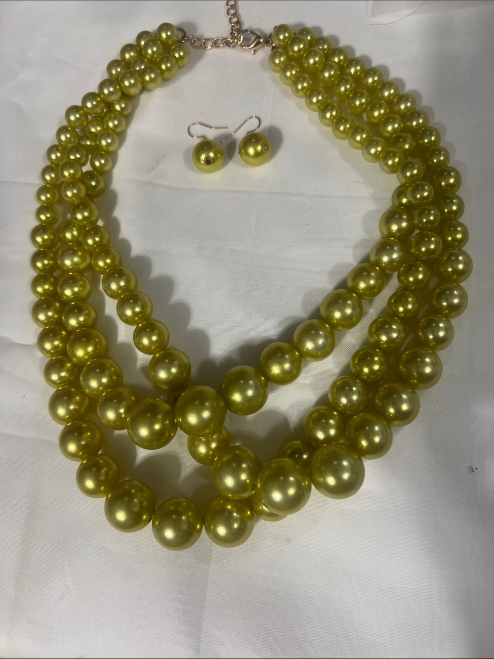 Elegant Green Pearl Multi-Strand Necklace with Matching Earrings